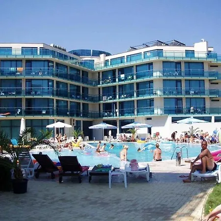 Riviera Blue فندق