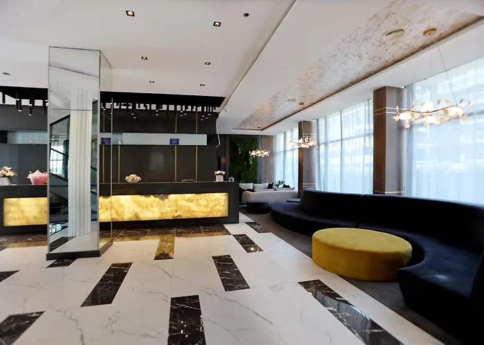 Riviera Blue 酒店 阳光海滩