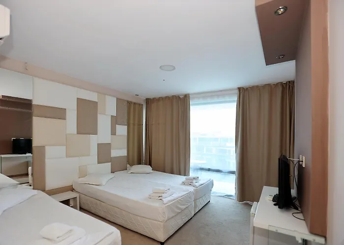 Готель Riviera Blue