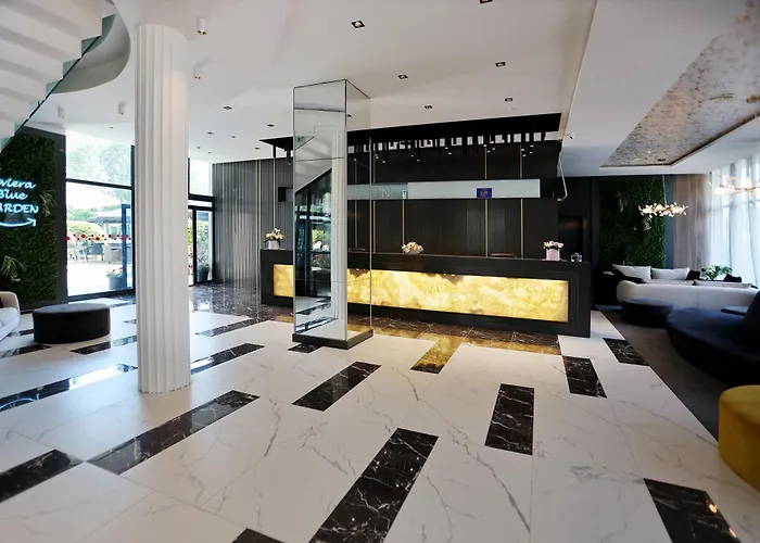 Riviera Blue Готель 3*