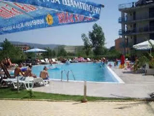 Riviera Blue Готель